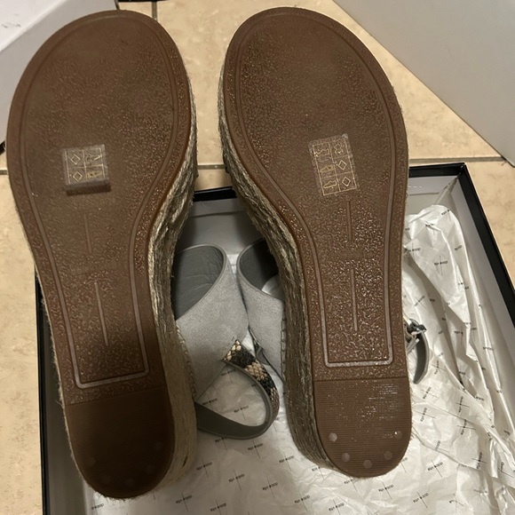 NIB Dolce Vita Taupe Espadrille Platform Wedges with Snake-Print Strap - size 10 - Picture 6 of 7